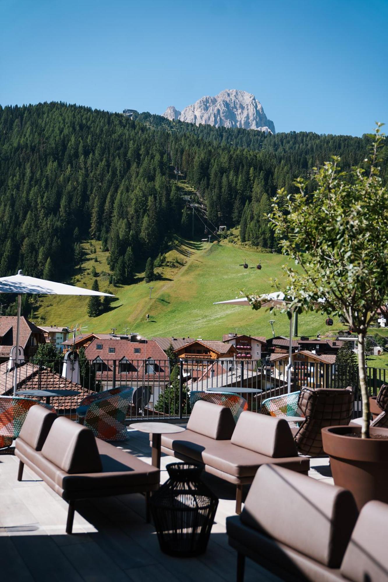 Hotel Sun Valley Σέλβα ντι Βαλ Γκαρντένα Εξωτερικό φωτογραφία
