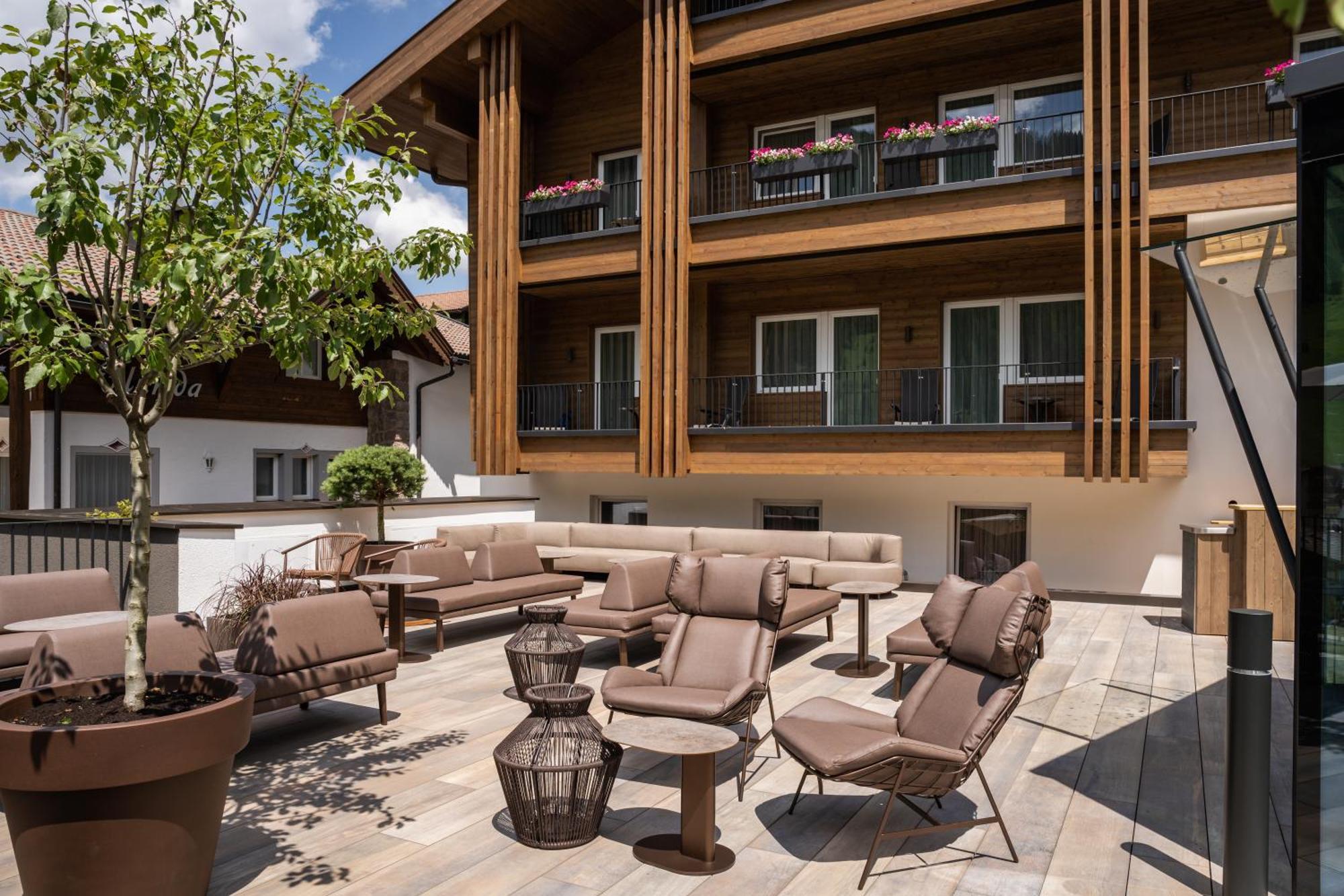 Hotel Sun Valley Σέλβα ντι Βαλ Γκαρντένα Εξωτερικό φωτογραφία